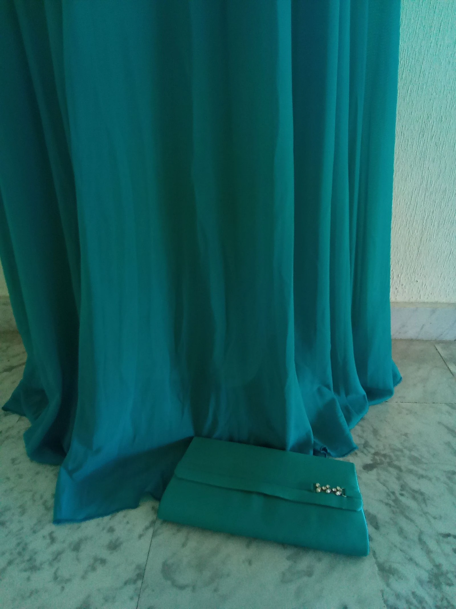 Asymmetrische halterjurk voor feestjes – photo 11